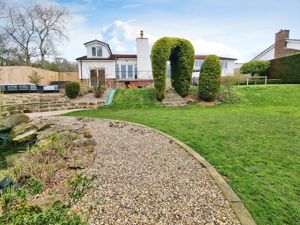 Photo 15- click for photo gallery